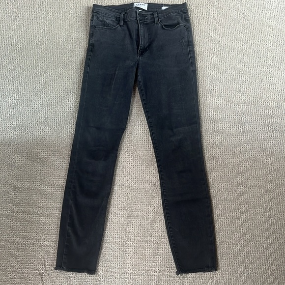 FRAME Le High Skinny Crop in Zepplin (Smokey gray color) - Picture 7 of 11